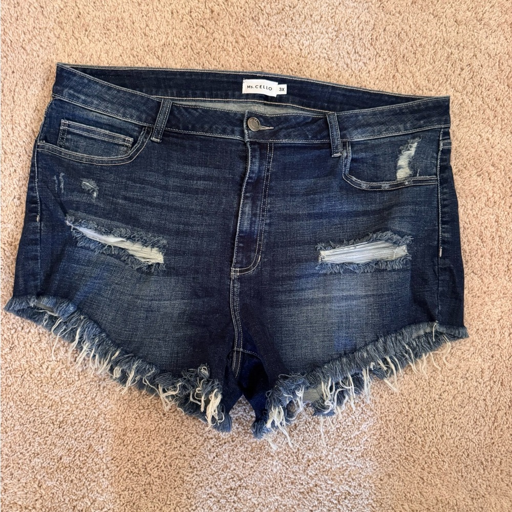 High-Waisted Blue Jean Shorts with Frayed Hem- plus size